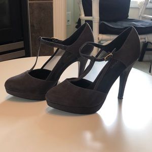 Spring grey baby doll shoes size 8